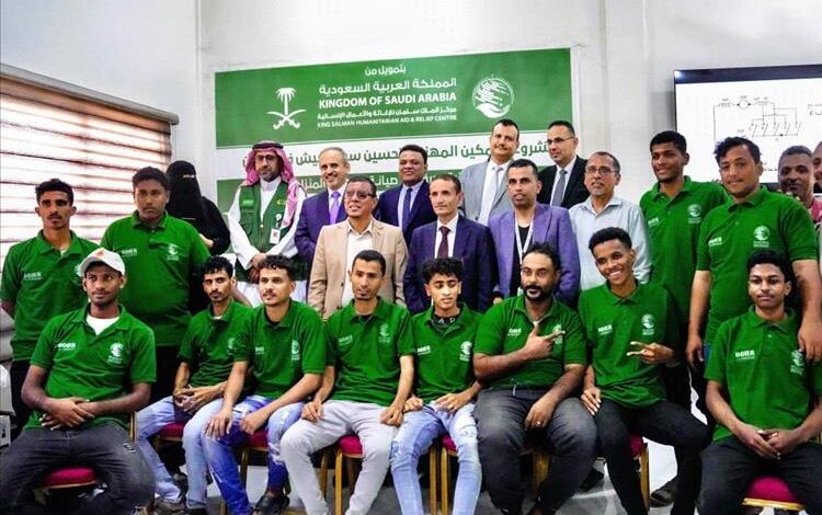 الوصابي يتفقد سير تنفيذ مشاريع مهنية في المكلا ويشيد بدعم مركز الملك سلمان في تأهيل قدرات الشباب اليمني
