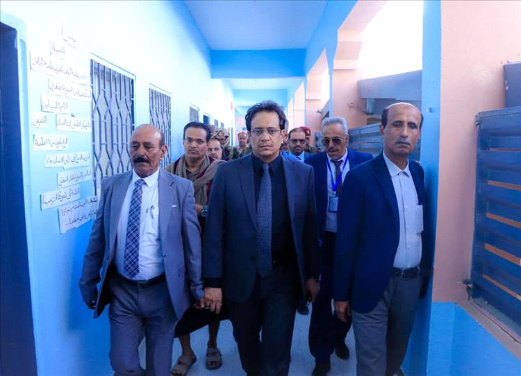 انتقالي شبوة والسلطة المحلية يدشنان امتحانات الثانوية العامة
