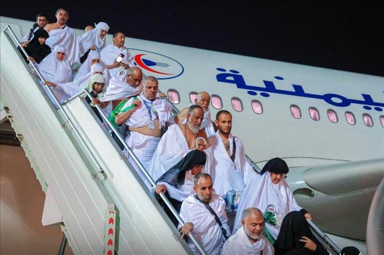 انطلاق عملية تفويج الحجاج اليمنيين إلى الأراضي المقدسة فجر الأربعاء من مطار عدن