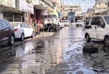 انفجار منهل يهدد الصحة العامة في كريتر وسط غياب الجهات المعنية