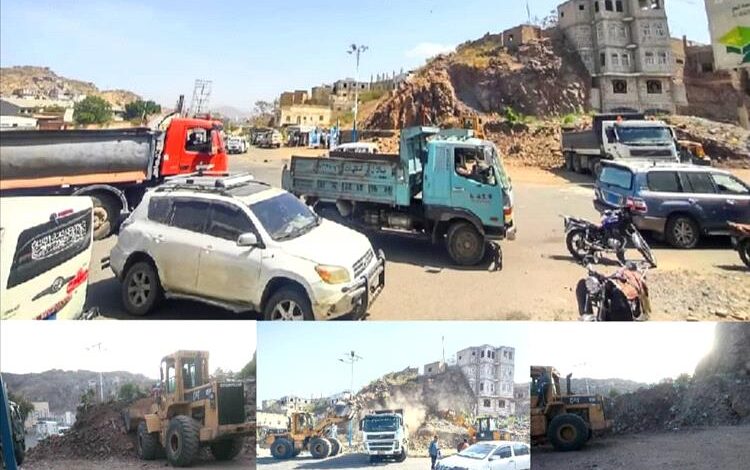 بتوجيهات مدير عام" القاهرة".. بدء أعمال إزالة مخلفات الأتربة وفتح الطريق في جولة الكهرباء