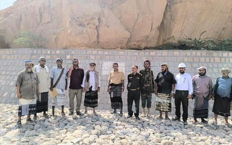 بحضور مدير عام فرع مشروع الاشغال ومدير عام حبان تسليم عدد من المشاريع الزراعية بوادي حبان