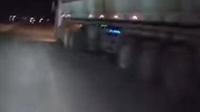 بوزة الوقود الخاصة بكهرباء أبين تصل إلى محطة جعار للطاقة المشتراة فجر الأربعاء