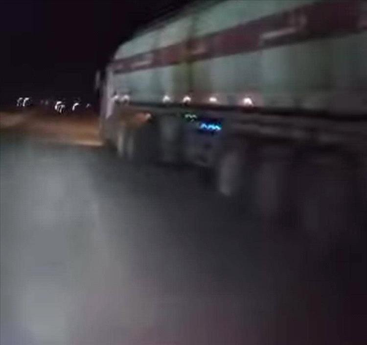 بوزة الوقود الخاصة بكهرباء أبين تصل إلى محطة جعار للطاقة المشتراة فجر الأربعاء