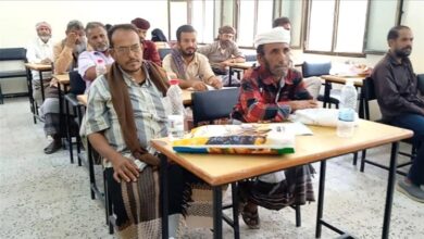 تدشين الورشة التدريبية للمعلمين جامعي البيانات ومنفذي الاختبار الايسر للتعليم التعويضي بمديرية سرار