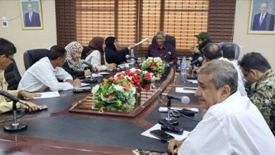 تركي يناقش مع اللجنة الوطنية للتحقيق أوضاع السجناء والسجون في لحج