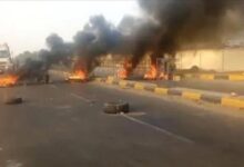 تصاعد الغضب الشعبي في لحج: احتجاجات تندد بتردي الأوضاع المعيشية وانهيار العملة