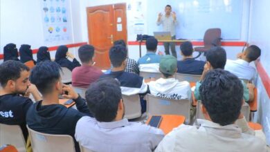 جامعة إقليم سبأ تتجه لافتتاح كلية إعلام.. واختتام أول دورة تطبيقية لطلاب الصحافة بمأرب