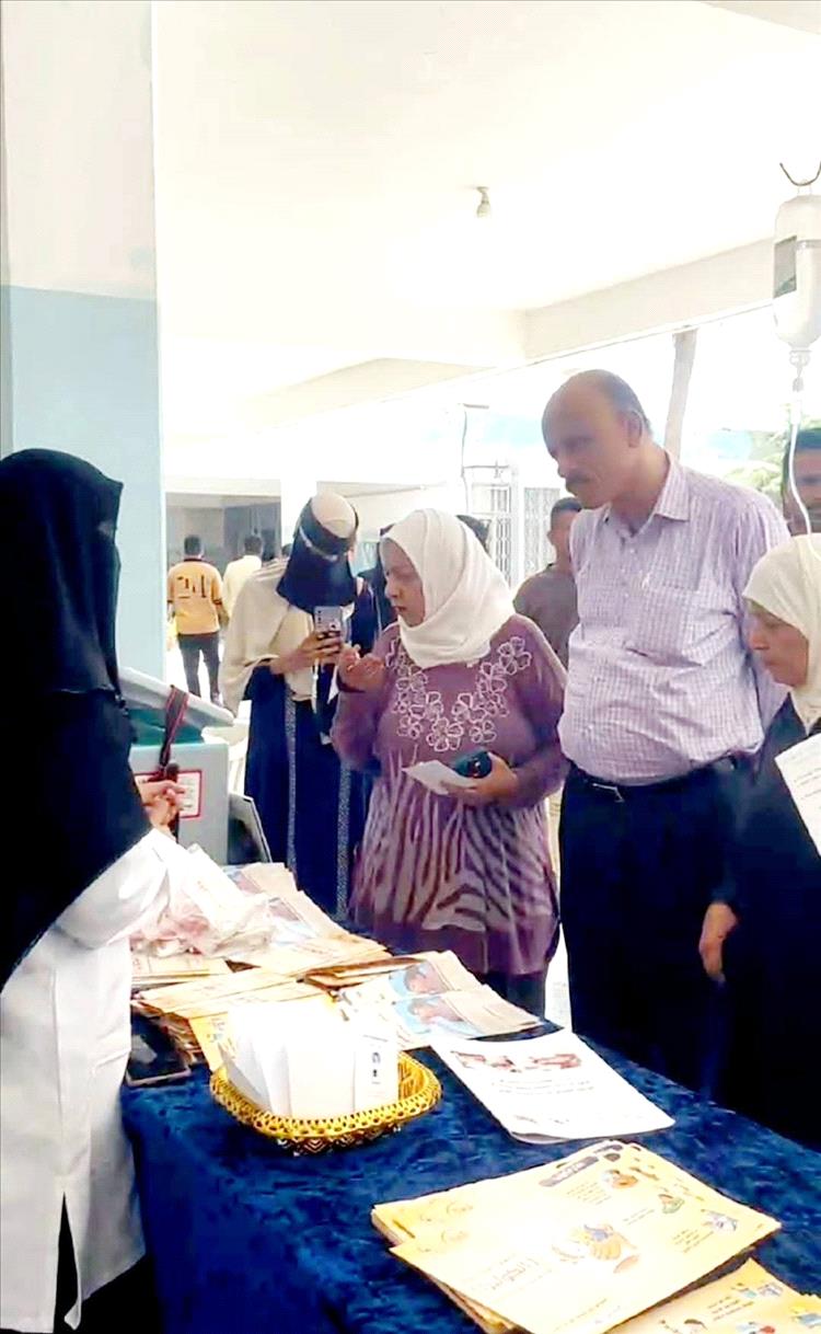 جامعة عدن تحتفي باليوم العالمي للتمريض بمعرض علمي مفتوح في كلية التمريض