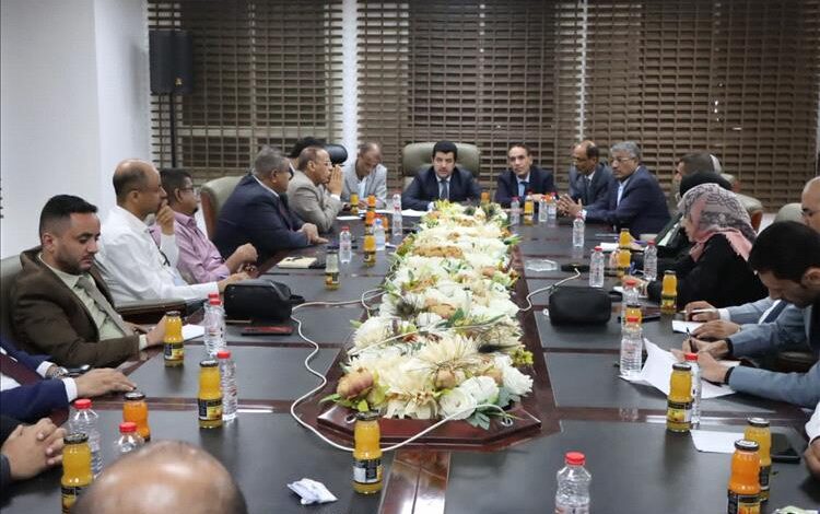 جمعية البنوك اليمنية تنتخب هيئة إدارية جديدة برئاسة الدكتور أحمد بن سنكر وتقرّ إعادة تنظيم أعمالها من العاصمة عدن