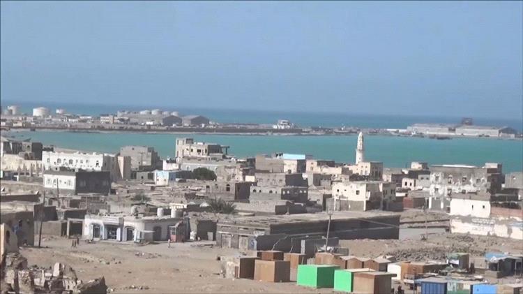 حمى الضنك تعود إلى المخا: حالتين وفاة وتحذيرات من تفشٍ كارثي في ظل ضعف الاستجابة الصحية