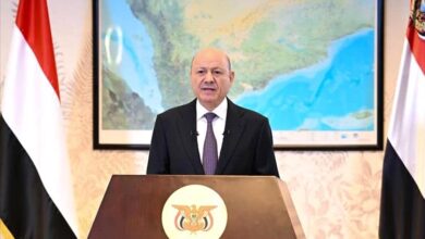 خطاب العليمي يثير الجدل بعد تجاهله لقضية حضرموت