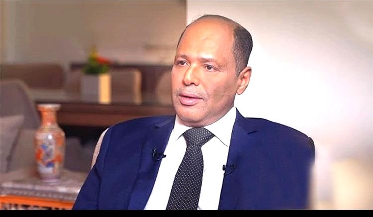 رئيس الثوري : الحوثي مهووس بالتدمير ولا يعنيه تحطيم طيران اليمنية