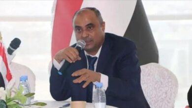 رئيس الوزراء بن بريك: التزامنا ثابت بتلبية احتياجات المواطنين واستعادة الدولة