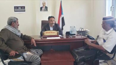 رئيس انتقالي أبين يلتقي مدير عام الوضيع ويبحث الأوضاع الخدمية بالمديرية