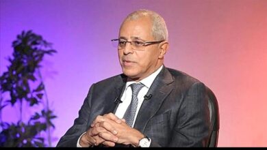 سخط واسع بعد تصريحات مصطفى النعمان المثيرة للجدل حول الحوثيين