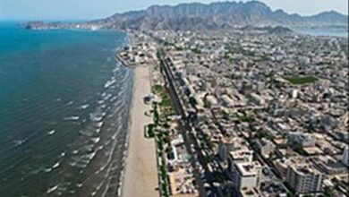 سكان محليون: رائحة دخان خفيفة لكن محسوسة تجتاح أجواء عدن
