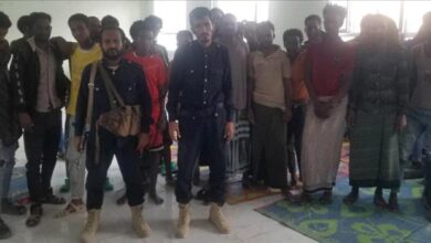 شرطة شبوة تنجح في تحرير عدد من المخطوفين من الجنسية الإثيوبية وتلقي القبض على الخاطفين وتضبط مبالغ مالية كبيرة