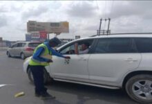 شرطة لحج تواصل أسبوع المرور العربي بحملات توعوية مكثفة في الشوارع والمؤسسات