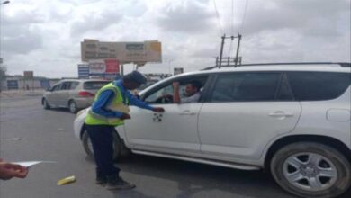 شرطة لحج تواصل أسبوع المرور العربي بحملات توعوية مكثفة في الشوارع والمؤسسات