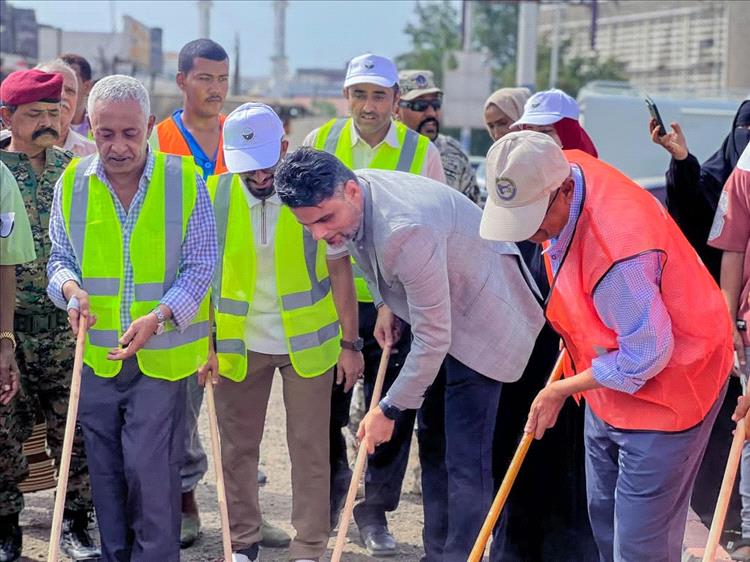 صندوق النظافة عدن يدشن حملة نظافة وتوعية شاملة