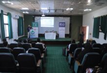 ضمن جهود التوعية الصحية المجتمعية… محاضرة في جامعة المهرة تسلط الضوء على مرض الفشل الكلوي وطرق الوقاية