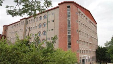 طلاب جامعة العلوم والتكنولوجيا - صنعاء يناشدون بإنصافهم: شهاداتنا الجامعية دون اعتماد رسمي وتجاهل يهدد مستقبلنا