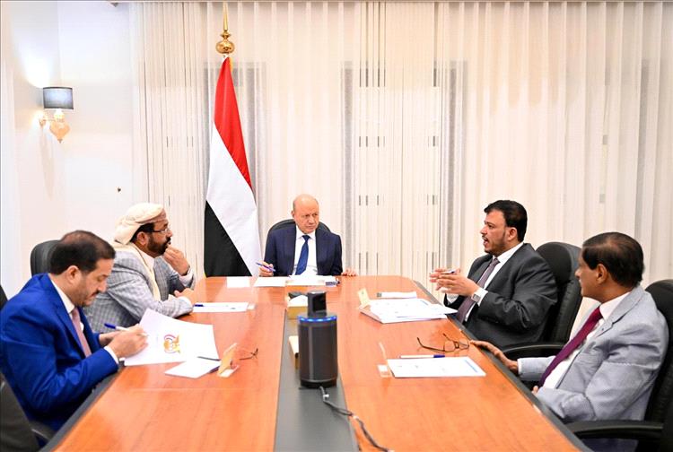في ظل معاناة متفاقمة.. اليمنيون يعلقون آمالهم على قرارات القيادة