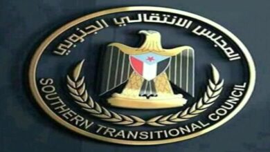 قيادي في الانتقالي: نمر بواقع مُرير.. فأين ستقف حكومة بن بريك؟