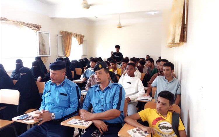 لجنة التوعية المرورية تنفذ نزولًا ميدانيًا إلى جامعة الخليج بصبر