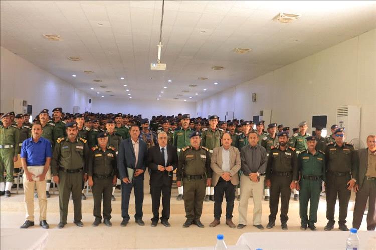 لجنة من وزارة التعليم العالي تزور كلية الشرطة حضرموت لتقييم أدائها المؤسسي والأكاديمي