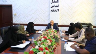 لقاء بالمكلا لمناقشة سبل تعزيز التعاون المشترك بين اتحاد نساء اليمن ساحل حضرموت ورئيس محكمة استئناف م/حضرموت