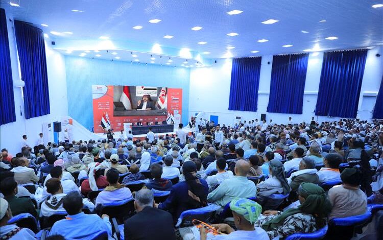 لقاء تشاوري موسع لمجالس المقاومة الشعبية في تعز