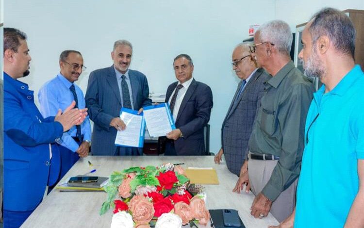 مجلس أمناء جامعة عدن يوقع اتفاقية عمل مع رئيس قسم الشراكات