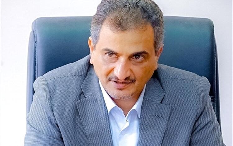 محافظ عدن يعود إلى عدن قادما من الامارات
