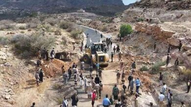 محافظة الضالع تقر فتح الطريق إلى صنعاء لدواعٍ إنسانية وتجارية