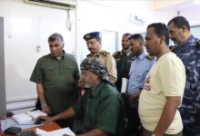 مدير الأمن والشرطة بساحل حضرموت يدشّن إصدار السجل المدني الإلكتروني