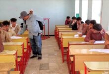 مدير تربية الحصين ورئيس قسم الشباب بالمجلس الانتقالي يزوران مركز حرير الامتحاني