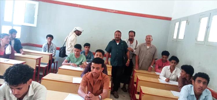 مدير تربية القبيطة يواصل زياراته التفقدية للمراكز الاختبارية