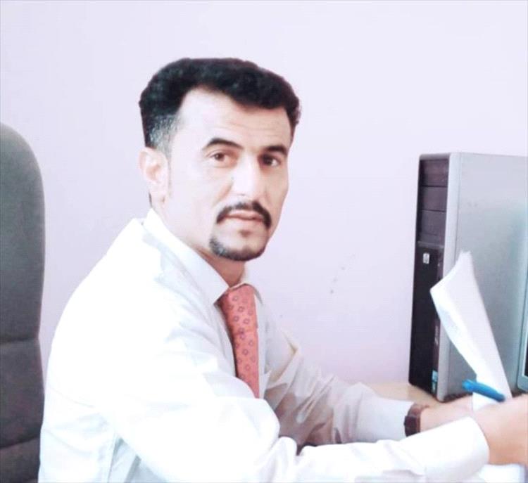 مدير عام إعلام لحج يدين جريمة الحوثيين بحق أسرة في قرين المسيمير ويطالب بإغاثة عاجلة