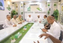 مدير عام المياه والصرف الصحي يناقش مشروعاً مائياً حيوياً مع مؤسسة الوداد للتنمية بتريم