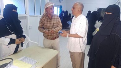 مدير عام زنجبار يطلع على مستوى استعداد مركز العزل الصحي لمواجهة تزايد حالات الإسهال