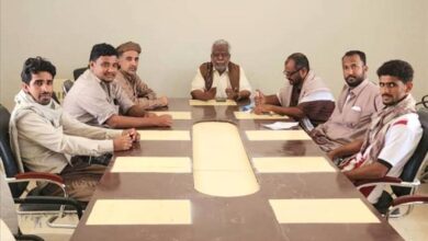 مدير عام مديرية ميفعة محافظة شبوة يلتقي أعضاء فريق شباب مبادرة عزان