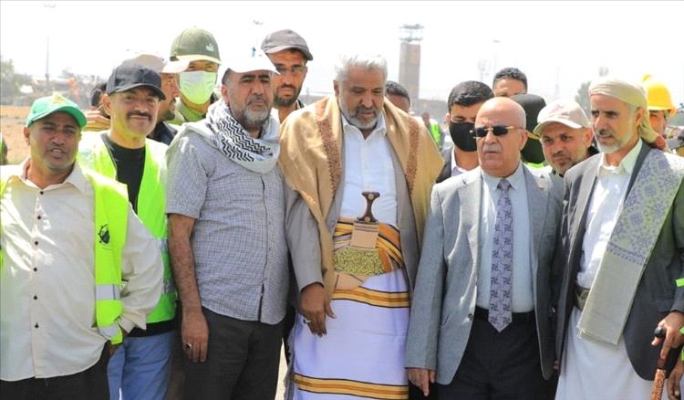 مدير مطار صنعاء يعلن إعادة تشغيله مجدداً