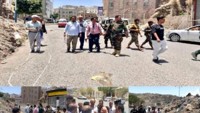 مديرية القاهرة وصندوق النظافة بتعز يدشّنون حملة لرفع المخلفات وفتح شارع جولة الكهرباء