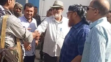 مسؤول في شركة أسمنت الوحدة بأبين يشيد بجهود الحملة الأمنية في تحرير 6 مدراء
