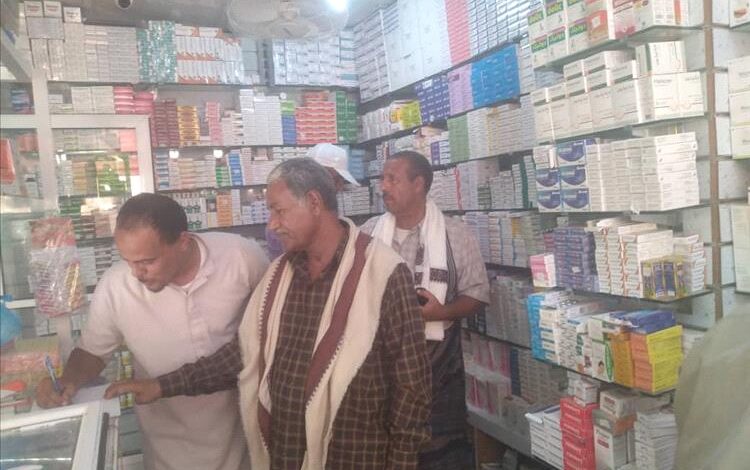 مكتب أشغال خنفر يواصل حملته الميدانية للرقابة والتفتيش على الصيدليات والعيادات الخاصة بالمديرية
