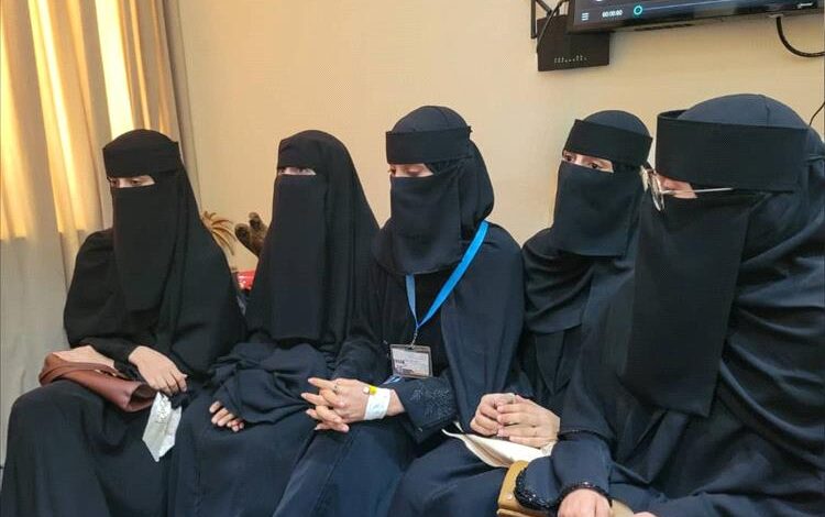 مكتب البرنامج السعودي لتنمية وإعمار اليمن في عدن يستقبل طالبات مشروع "الوصول إلى التعليم في الريف" بلحج