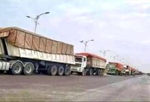 مليشيا الحوثي تفرض إتاوات مالية كبيرة على سائقي الشاحنات في الحديدة