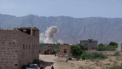 نجاة قائد عسكري واستشهاد مواطن بانفجار إرهابي في مديرية لودر